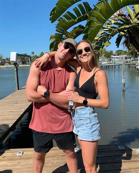 Jayme hoskins - The wife of Philadelphia Phillies first baseman Rhys Hoskins has let fans crush some World Series beers on her tab. Jayme Hoskins has turned into a baseball barfly and let the free beers fly ...